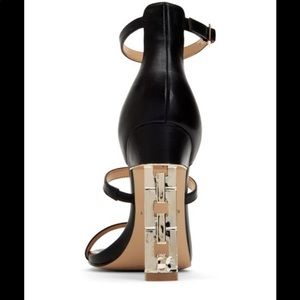 Katy Perry Black The Vilan Leather Pumps